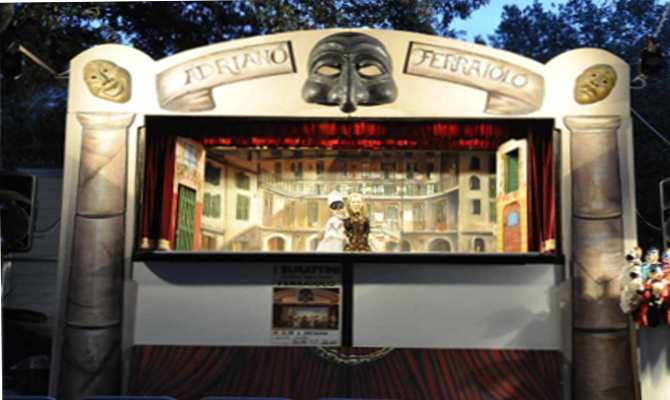 Un teatrino delle marionette