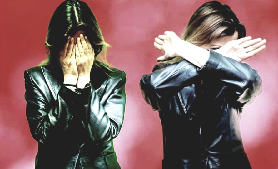 25 Novembre: si illumina di rosso già stasera il Maschio Angioino