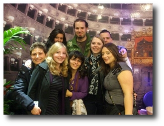 foto di rachele con altri volontari