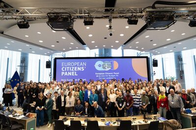 foto dei partecipanti del panel dei cittadini