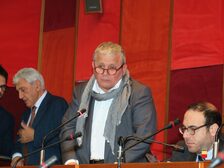 Una foto della seduta del Consiglio