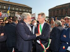 manifestazione pace plebiscito