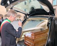 Camera ardente per Antonio Amoretti