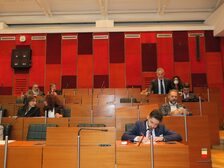 Una foto della seduta del Consiglio