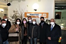 Una foto della cerimonia di riapertura della funicolare