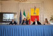 La conferenza di presentazione