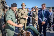 Su via Caracciolo la tre giorni dedicata agli Alpini che celebrano i 150 anni del corpo