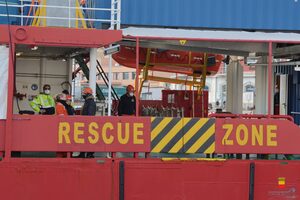 Arrivata in porto la Sea Eye 4, in moto la rete di accoglienza per i 106 migranti a bordo