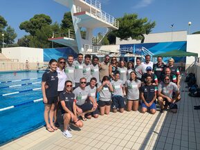 L’Assessore allo sport Emanuela Ferrante ha fatto visita ai campioni della nazionale di tuffi che si stanno allenando in vista degli Europei presso la piscina della Mostra D’oltremare