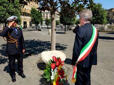 Il Sindaco Manfredi depone una corona di fiori in ricordo del giudice Borsellino e degli agenti della scorta