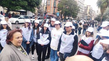 Vedi Napoli e poi torni, da oggi in strada i giovani tutor turistici