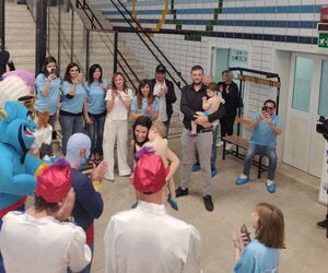 Il piccolo Vincenzo alla piscina Scandone