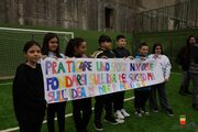 Inaugurato un campetto di calcio per le ragazze e i ragazzi del rione Amicizia 