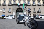 Bici elettriche per la pulizia della città, presentati i nuovi mezzi Asia 