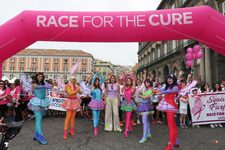 La partenza della Race for the cure in piazza del Plebiscito