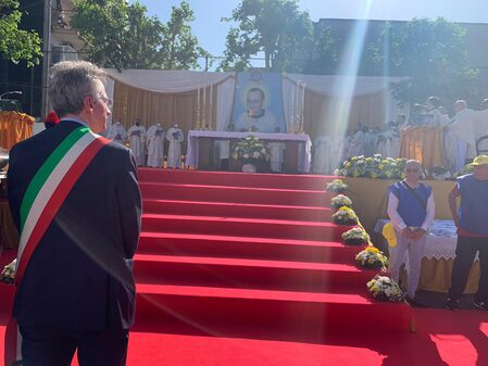 Il Sindaco Manfredi alla messa di ringraziamento per la canonizzazione di San Giustino Russolillo
