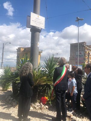 Intitolata a Pietro Petrucci, caduto a Nassiriya, la Rotonda di Viale Colli Aminei