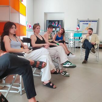 foto confronto dibattito con il dott. cangianiello