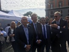 Al via 'Salute per Tutti'. Cittadini in fila per screening sanitari gratuiti