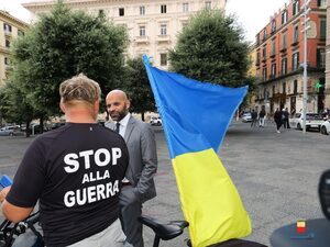 Mykola Zhyriada il ciclista per la pace ucraino ha fatto tappa a Napoli 