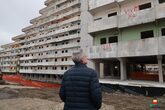 Iniziato l’abbattimento della Vela Gialla a Scampia