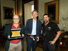 Il Sindaco Manfredi ha ricevuto oggi a Palazzo San Giacomo il maestro artigiano Mario Talarico in occasione del suo novantesimo compleanno