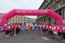 La partenza della Race for the cure in piazza del Plebiscito