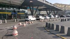 Nuove corsie alla Stazione Centrale e al Molo Beverello per i taxi in attesa